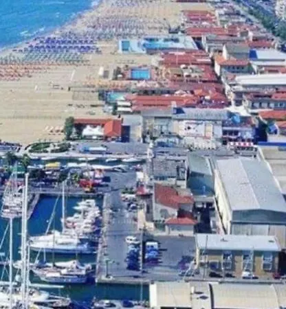 Holiday home Casa Vacanze Diana Viareggio